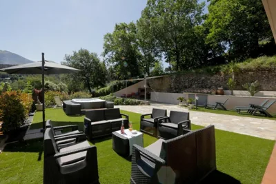 NEW VILLA Jacuzzi WIFI BBQ parking GameCinema ROOM – 照片 6